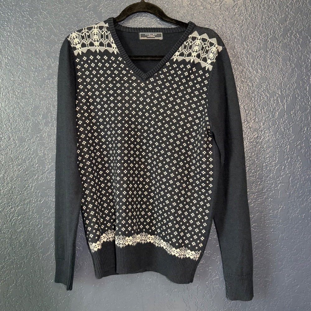 Zara Man Navy Blue Fair Isle Pattern V Neck Sweater‎ Size Medium